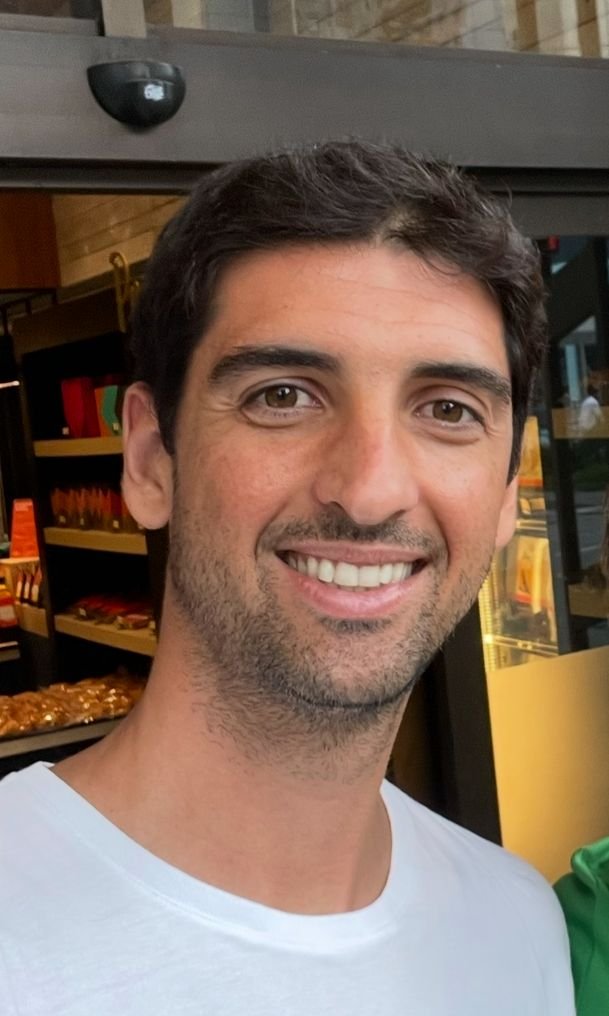 Rosto do Thomaz Bellucci